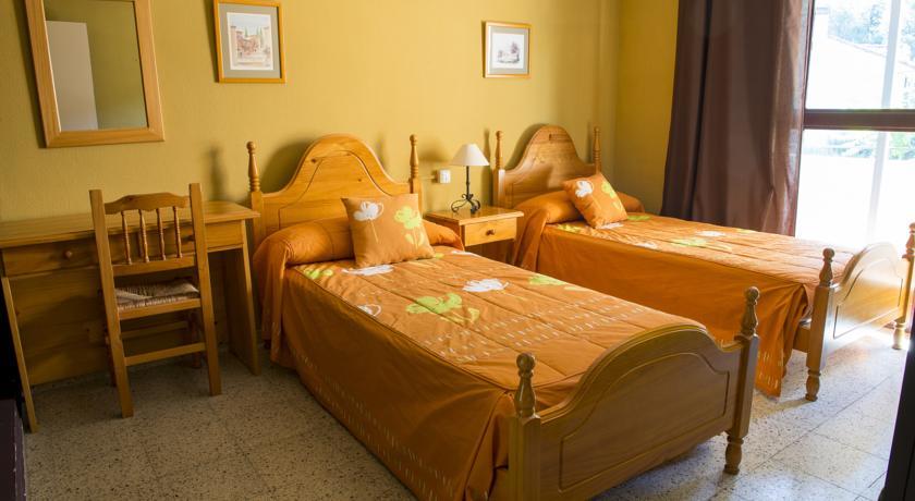 La Casona Del Pinar Albergue 산 라파엘 객실 사진